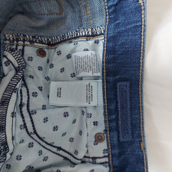 Woman's Lucky Brand size 27 jeans - Picture 8 of 8